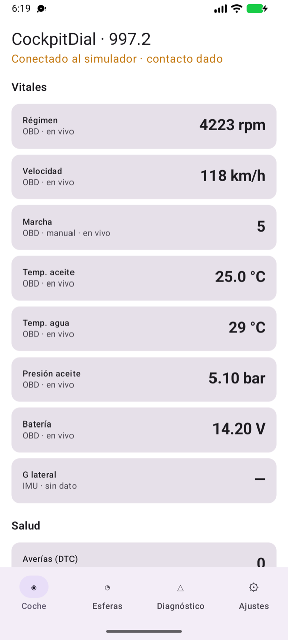 Echte Aufnahme der Android-App in Entwicklung: Vitalwerte-Liste mit Live-Werten, verbunden mit dem Simulator bei eingeschalteter Zündung